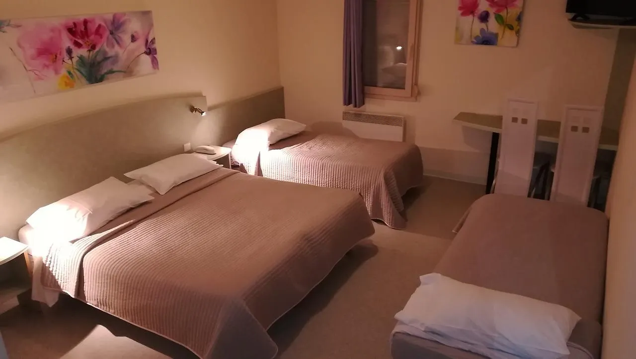 Abel Hotel Langeac 2*,