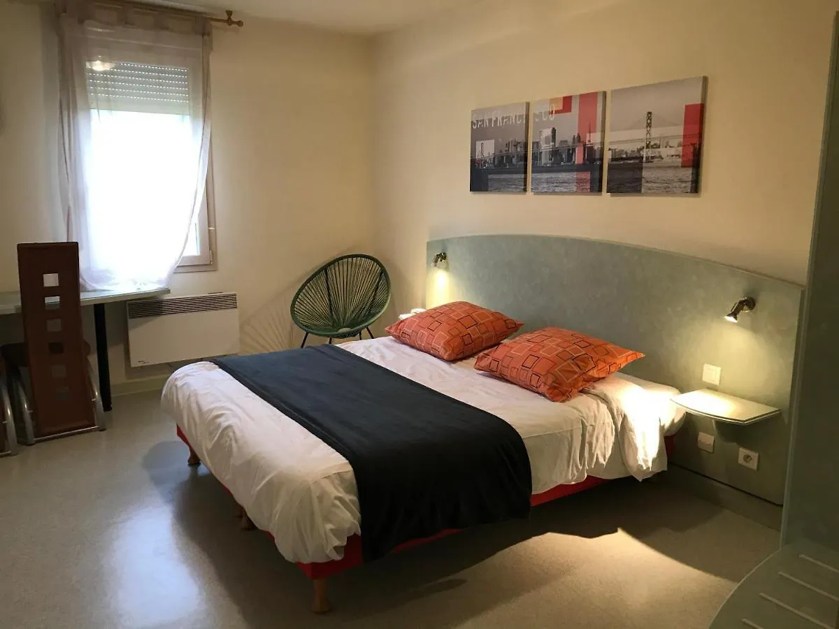 Abel Hotel Langeac Francie