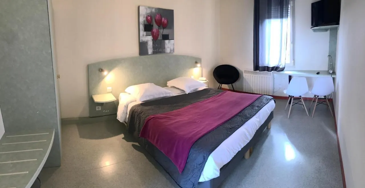 **  Abel Hotel Langeac Francia